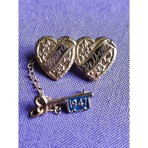 Vintage Sweetheart Couple Heart Pin with Skeleton Key Mavis And Delbert 1947